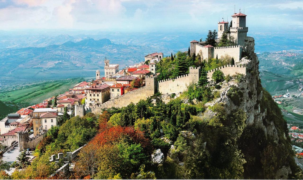 Divacamp San Marino Hotell Exteriör bild